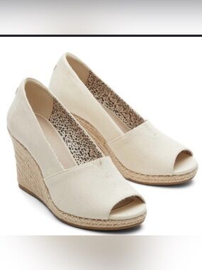 Tom’s Women’s Open-Toe Wedge - Cream